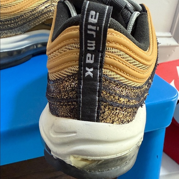 Nike Air Max 97 Metallic Gold and Black Shoes Brand New size 9.5 or 8 man - Picture 6 of 13